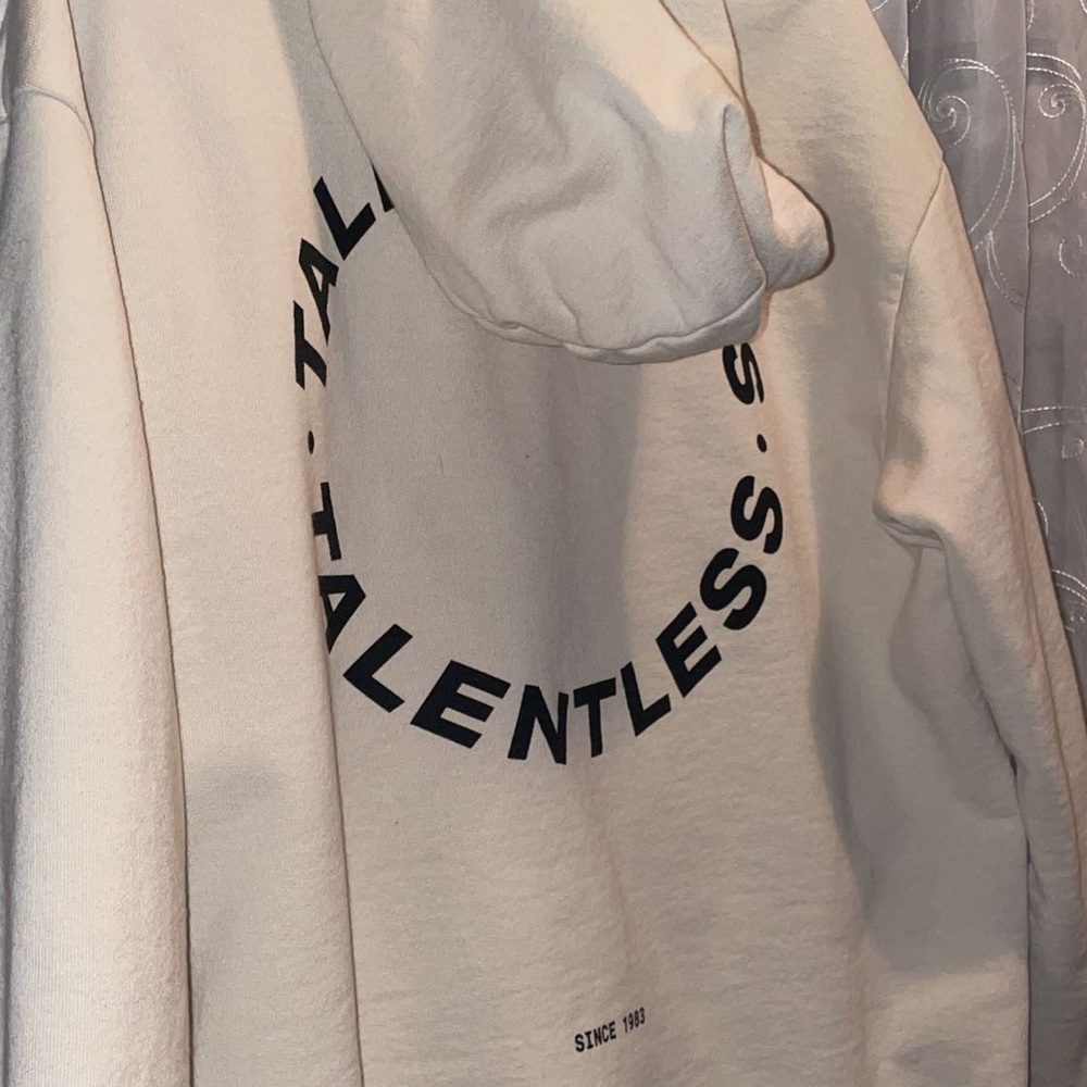 TALENTLESS HOODIE